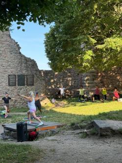 Outdoorfitness unter dem Motto "Heimat einatmen" Outdoorfitness unter dem Motto "Heimat einatmen"